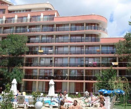Jupiter Hotel Pantai Sunny Bagian luar foto