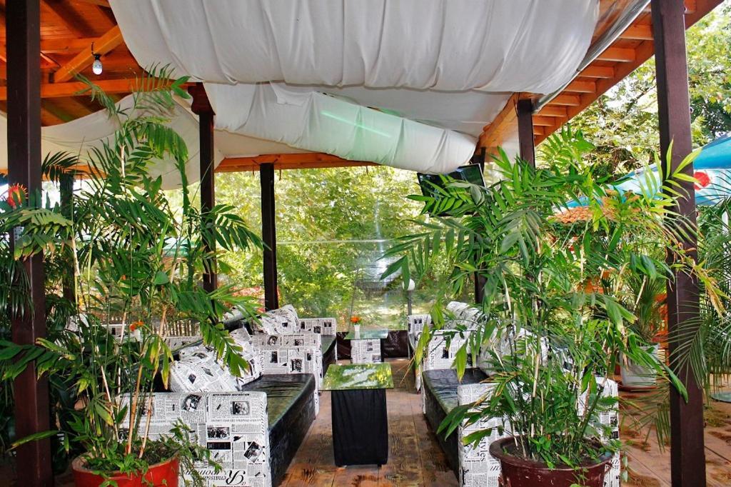 Jupiter Hotel Pantai Sunny Bagian luar foto