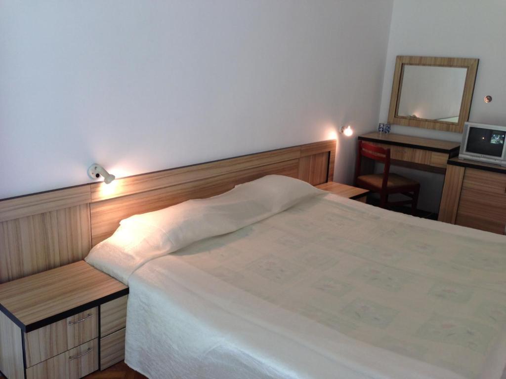 Jupiter Hotel Pantai Sunny Ruang foto